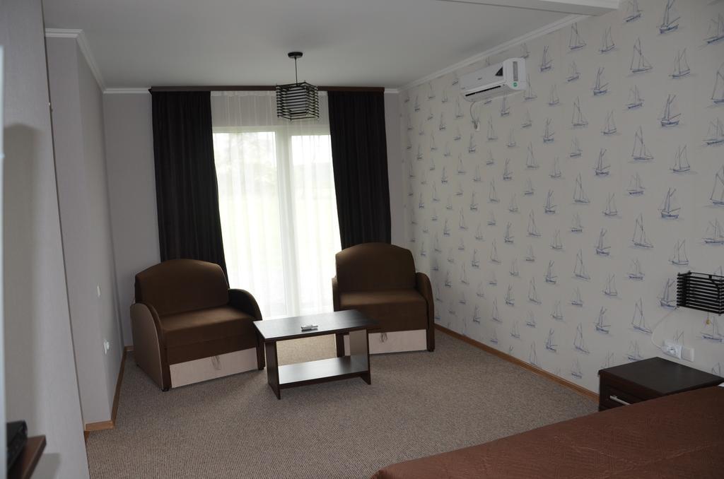 Hotel Yacht Club Mayak Dnistrivka Cameră foto